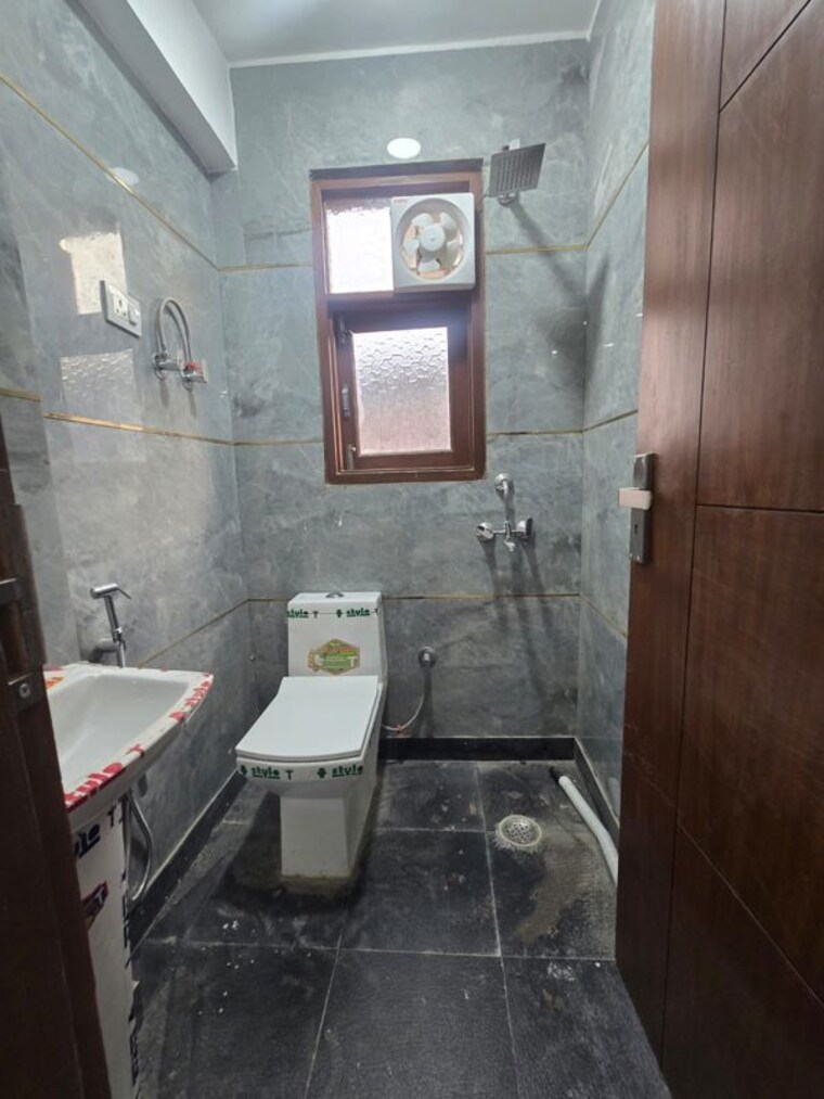 Bathroom, saket 1 Bedroom 680 Sq.Ft. Builder Floor In Saket Delhi 10445442