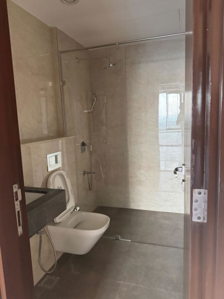 Bathroom, rustomjee-crown 4 Bedroom 2158 Sq.Ft. Apartment In Prabhadevi Mumbai 10445448