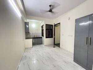1 BHK Builder Floor For Rent in Saket