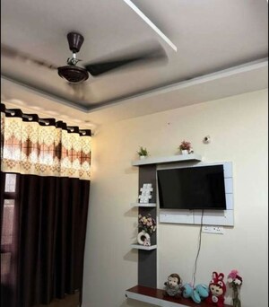 Furnished Amenities in 3 BHK Apartment at Preet Colony – for Rent