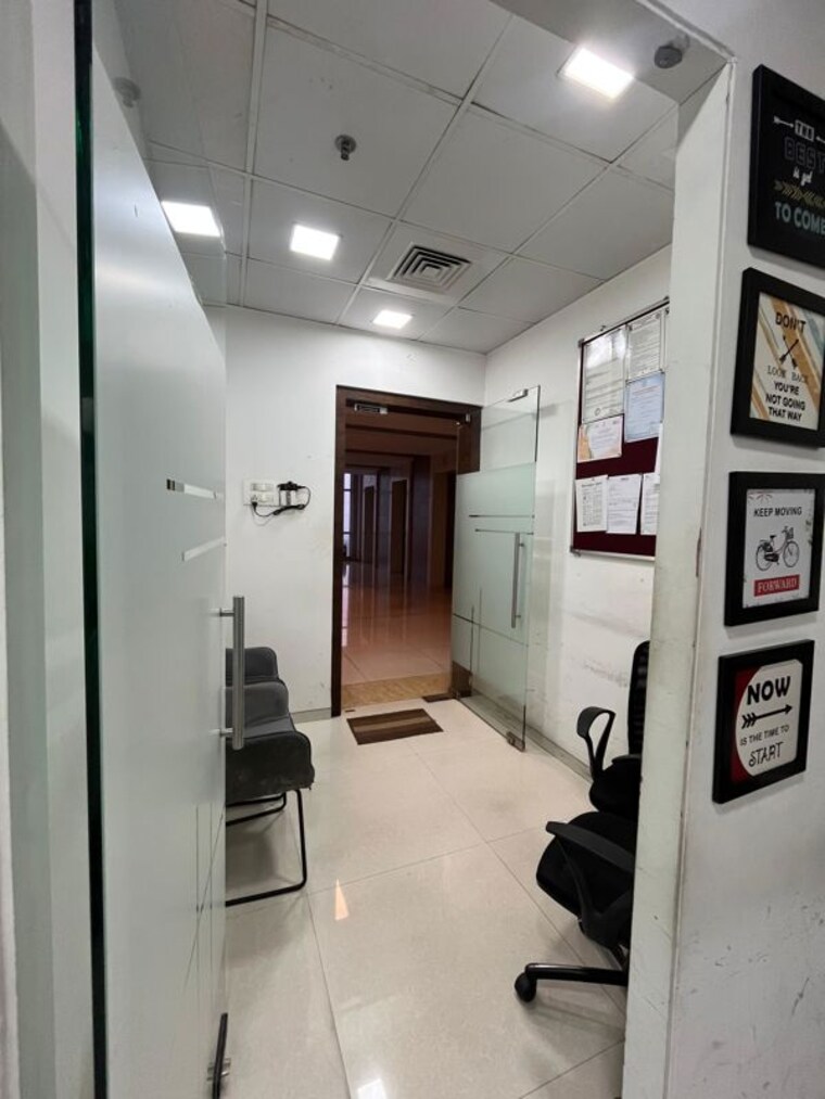 Team Area, greenscape-cyber-one Commercial Office Space in IT/SEZ 1250 Sq.Ft. In Vashi Sector 30a Navi Mumbai 10445498