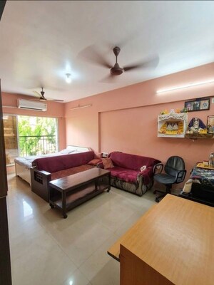 2 BHK Apartment For Sale in Nishiraj Apartment, Chembur