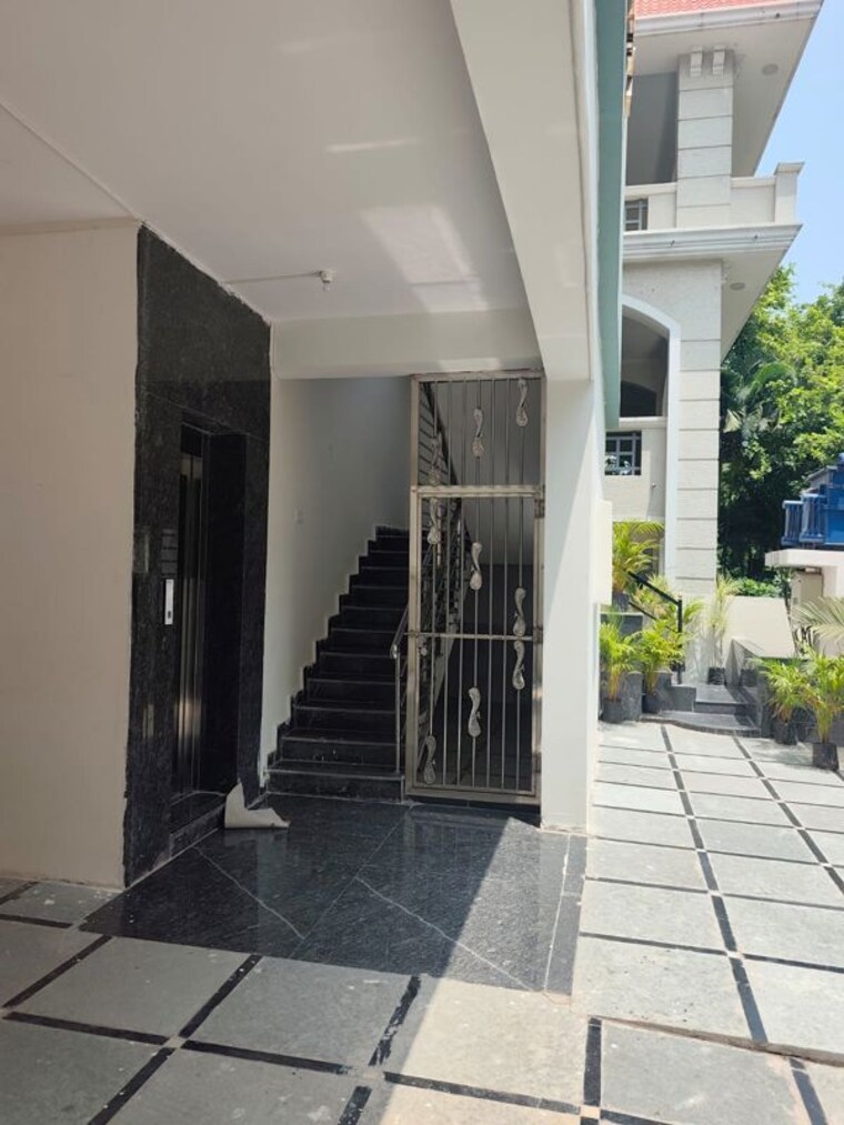Balcony, aditya-mansion-jubilee-hills Commercial Office Space 2000 Sq.Ft. In Jubilee Hills Hyderabad 10445587