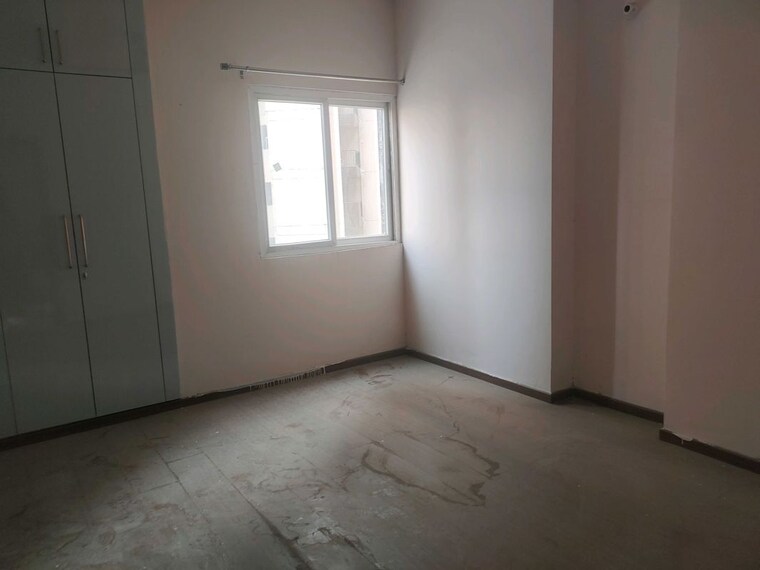Room, amrapali-high-life-2 3 Bedroom 1045 Sq.Ft. Apartment In Sector 1 Greater Noida Greater Noida 10445577