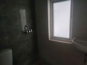Room in 3 BHK Apartment at Amrapali High Life 2, Sector 1 Greater Noida – for Rent