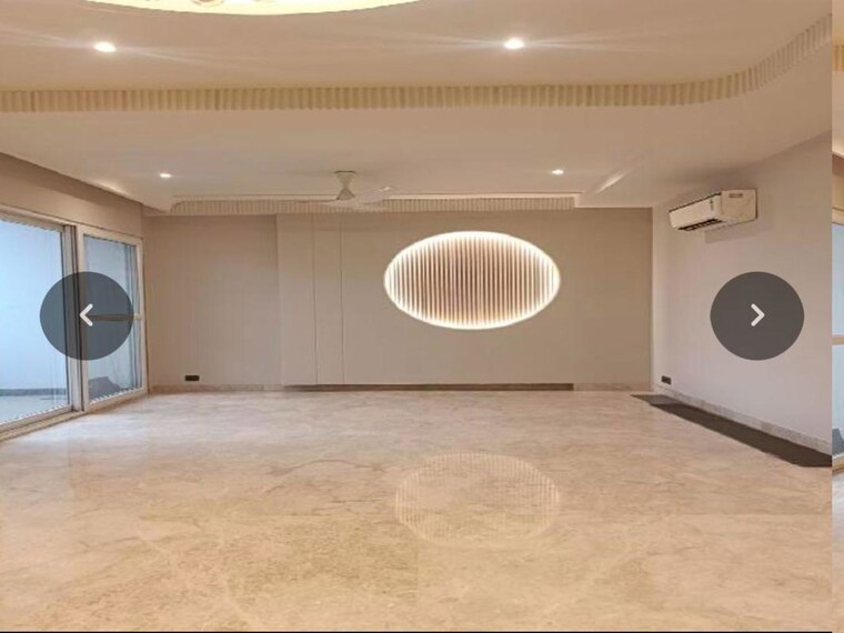 Room, south city 2 4 Bedroom 438 Sq.Yd. Builder Floor In South City 2 Gurgaon 10445541