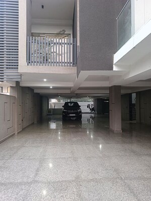 Parking in 4 BHK Builder Floor at South City 2 – for Sale