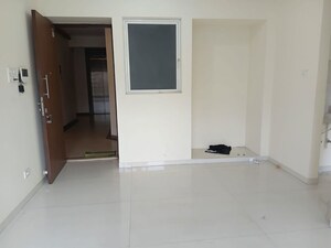 Room in 1 BHK Apartment at Vijay Orovia, Ghodbunder Road – for Rent