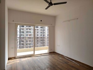 Room in 3 BHK Apartment at Ace Divino, Sector 1 Greater Noida – for Rent