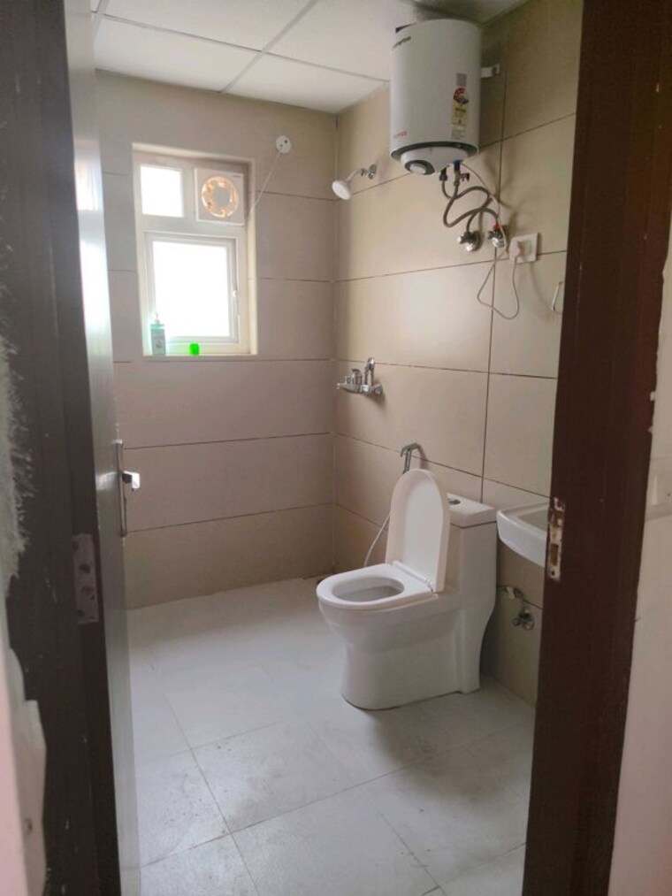 Bathroom, ace-divino 3 Bedroom 1565 Sq.Ft. Apartment In Sector 1 Greater Noida Greater Noida 10445605