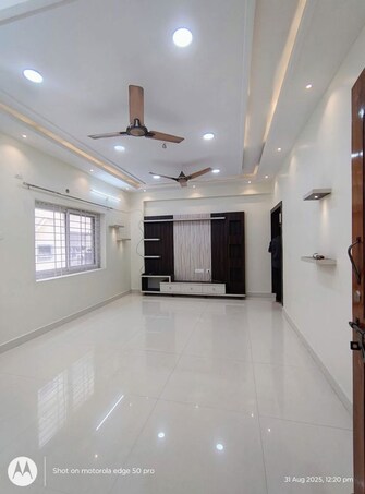 2 BHK + Pooja Room,Servant Room,Study Room,Extra Room,Basement,Store Room Apartment For Rent in Concrete Orchids in Kondapur, Hyderabad