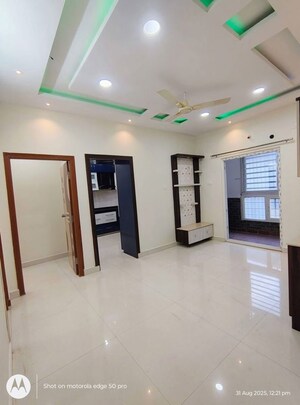 Room in 2 BHK Apartment at Concrete Orchids, Kondapur – for Rent
