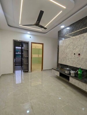 Room in 2 BHK Apartment at KK Residency Gachibowli, Gachibowli – for Rent