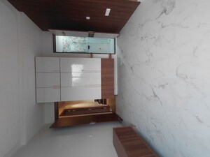 Furnished Amenities in 3 BHK Apartment at Janakpuri – for Sale