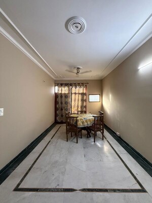 Room in 3 BHK Independent House at Sector 15 – for Rent