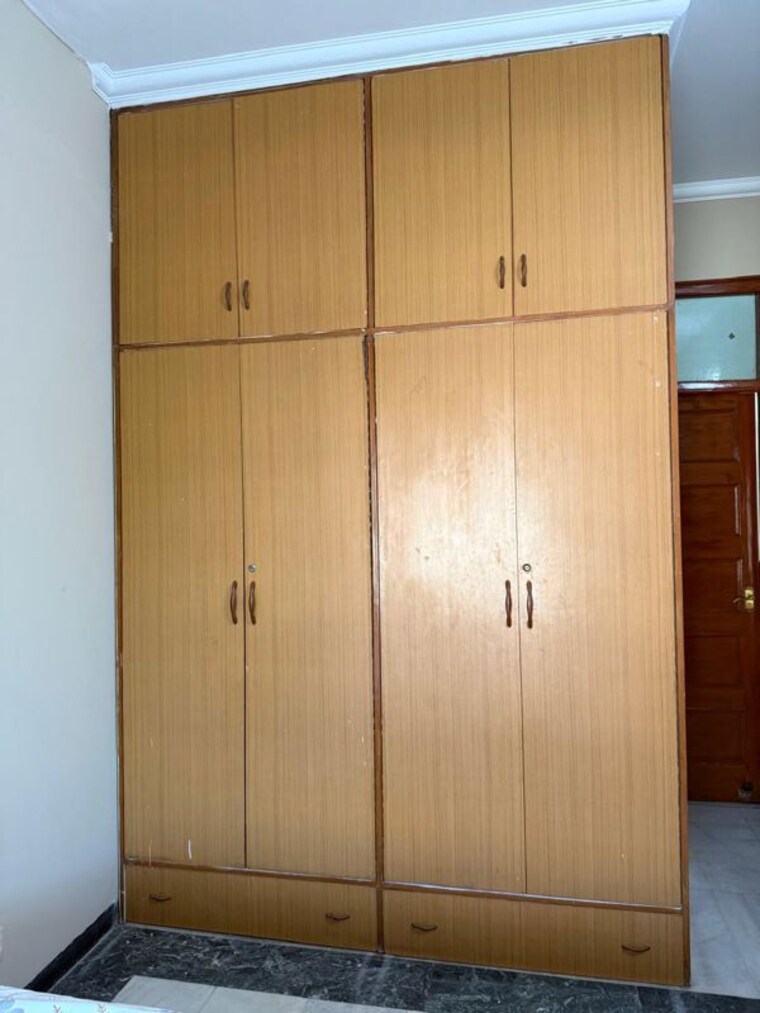 undefined, sector 15 3 Bedroom 500 Sq.Yd. Independent House In Sector 15 Chandigarh 10445616