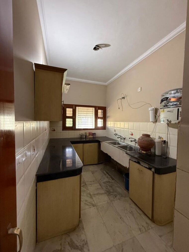 Kitchen, sector 15 3 Bedroom 500 Sq.Yd. Independent House In Sector 15 Chandigarh 10445616