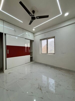 Room in 2 BHK Apartment at KK Residency Gachibowli, Gachibowli – for Rent