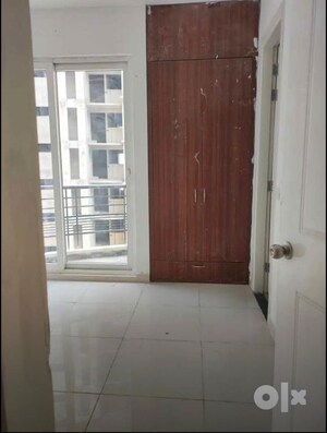 Room in 3 BHK Apartment at The Address Mullanpur, North Mullanpur – for Rent