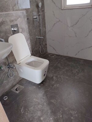Bathroom in 4 BHK Apartment at ND Palai Towers, Goregaon West – for Rent