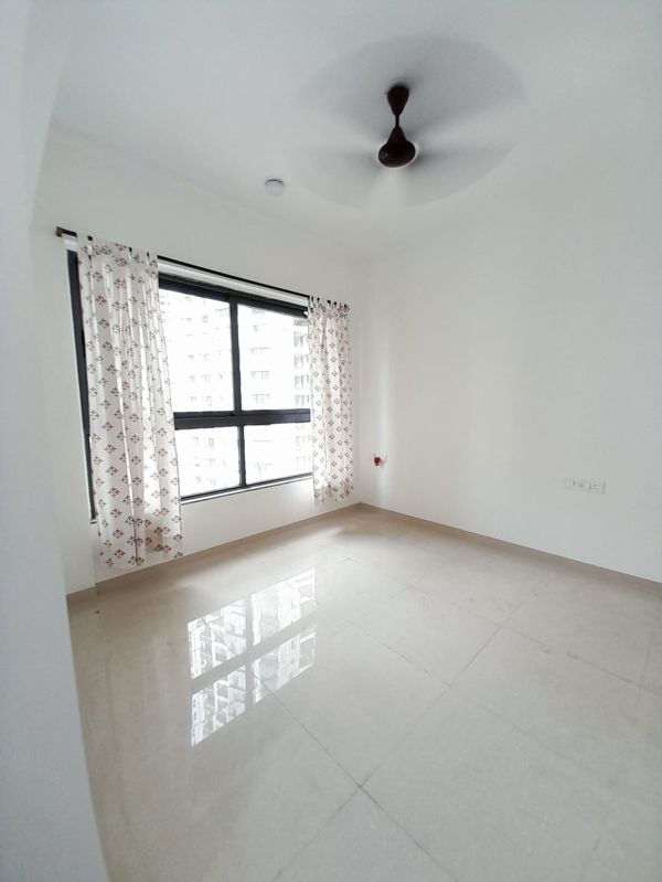 2 BHK 590 Sq.Ft. Apartment in Kalpataru Immensa
