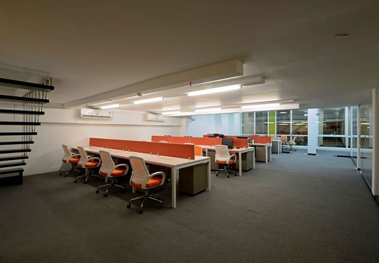  Parking, marathon-icon Commercial Office Space 1560 Sq.Ft. In Lower Parel Mumbai 10445709