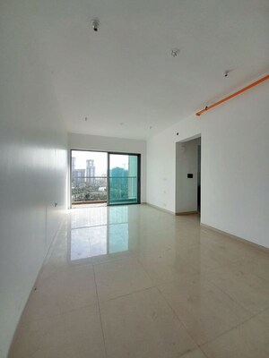 Room in 2 BHK Apartment at Kalpataru Immensa, Kolshet Road – for Sale
