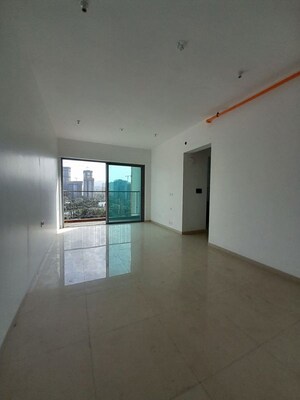Room in 2 BHK Apartment at Kalpataru Immensa, Kolshet Road – for Sale