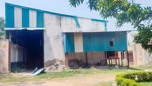   Shop at Jammu Tawi – for Sale