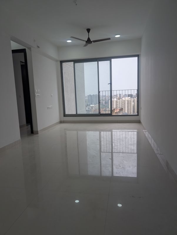 2 BHK + Basement 650 Sq.Ft. Apartment in Sunteck City Avenue 4