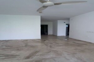 Room in 3 BHK Apartment at Hiranandani Estate Rodas Enclave, Ghodbunder Road – for Rent