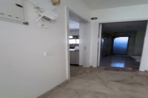 Room in 3 BHK Apartment at Hiranandani Estate Rodas Enclave, Ghodbunder Road – for Rent