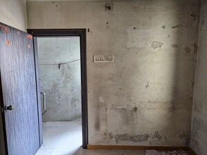Room in  Independent House at Gundawadi – for Sale