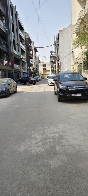 Parking in  Builder Floor at Rohini – for Sale