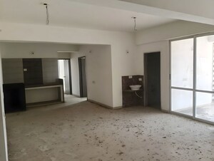 Room in  Apartment at Bhayli – for Sale