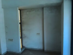Room in  Apartment at Bhayli – for Sale