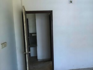 Room in  Apartment at Bhayli – for Sale