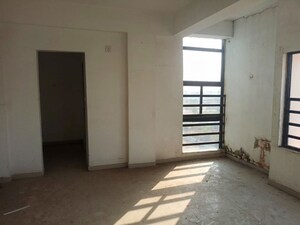 Room in  Apartment at Bhayli – for Sale