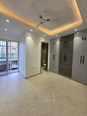 Master Bedroom in 4 BHK Builder Floor at Greater Kailash I – for Rent