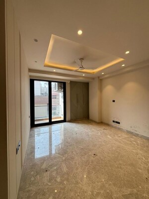 Master Bedroom in 3 BHK Builder Floor at Greater Kailash I – for Rent
