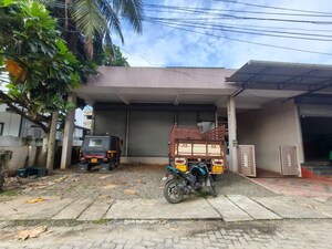  Warehouse For Rent in Maradu