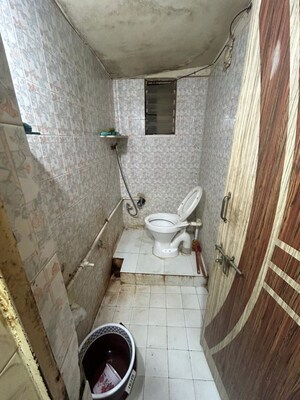 Bathroom in 2 BHK Apartment at Jodhpur – for Rent