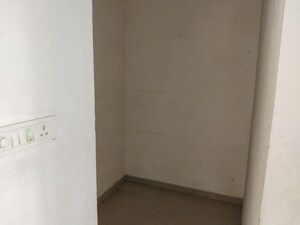 Room in  Apartment at Vadodara – for Sale