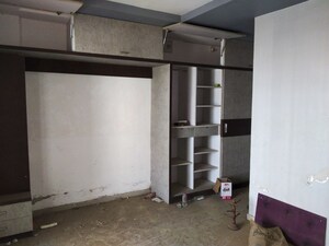 Room in  Apartment at Vadodara – for Sale