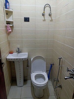 Bathroom in 2 BHK Builder Floor at Vasundhara Sector 5 – for Rent