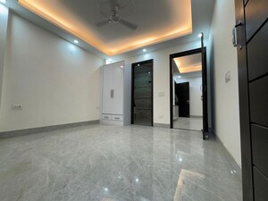 Room in 1 BHK Apartment at Chattarpur – for Rent