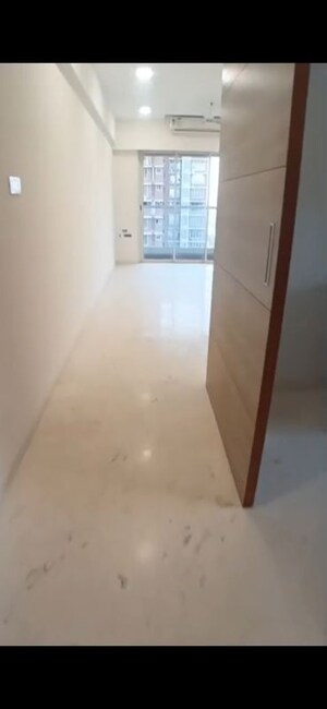 2.5 BHK Apartment – Entrance View at Ekta Tripolis, Goregaon West - for Rent