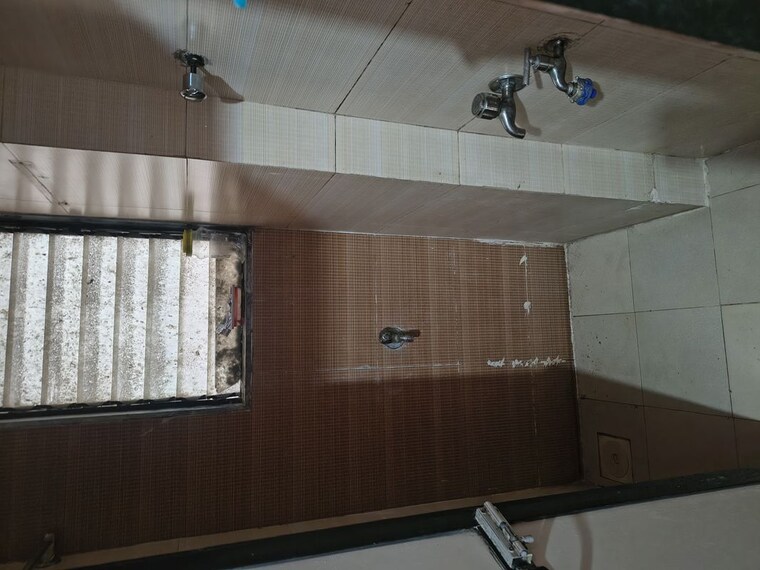 Bathroom, abhudaya-chs-kurla-east 1 Bedroom 400 Sq.Ft. Apartment In Kurla East Mumbai 10446144