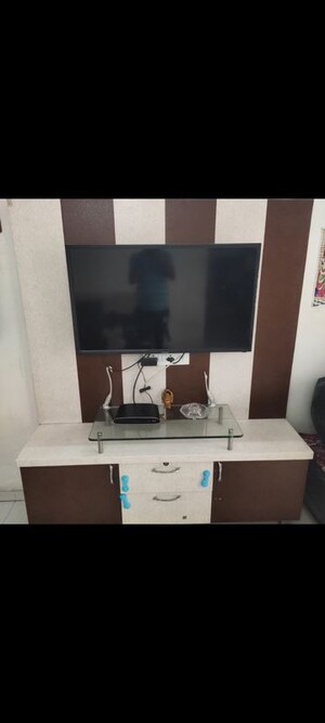 Team Area in 2 BHK Apartment at Ashray Platina, New Ranip – for Rent