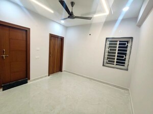 Room in 3 BHK Apartment at Sri Venkateshwara Nagar Colony – for Sale